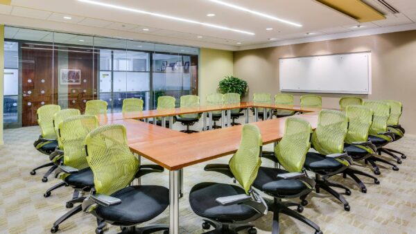 Workspace Designed for Chicago Professionals
