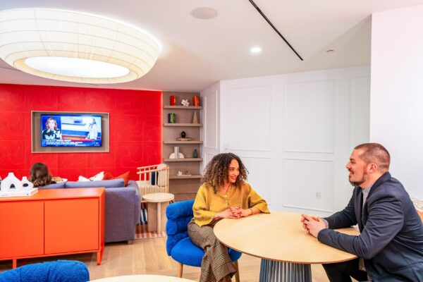 Tenant lounge and breakout area at Carr Workplaces Tysons