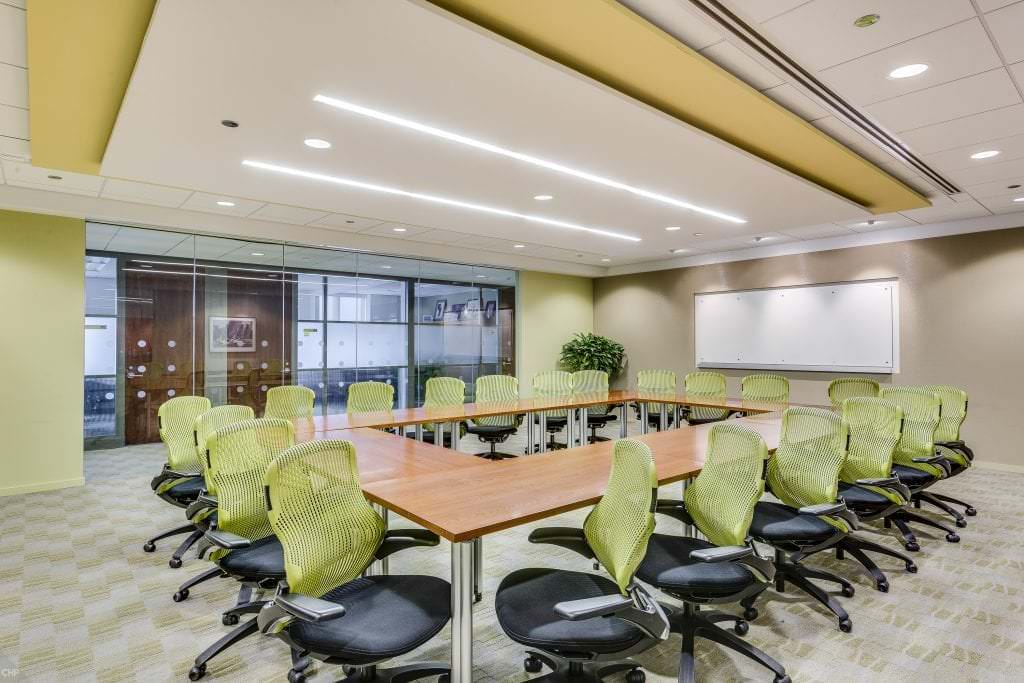 Large Chicago meeting space at the AON Center Carr Workplaces