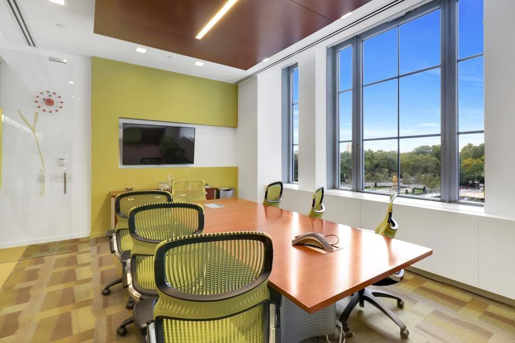 Small Central Park meeting space at Carr Workplaces