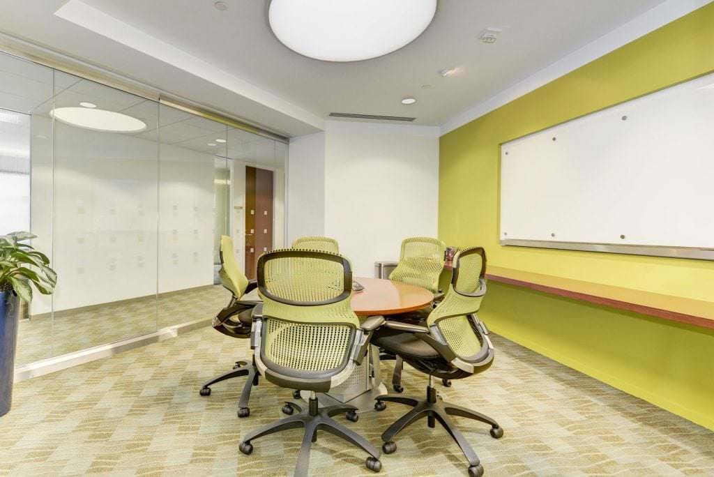 Small meeting space at Carr Workplaces Tysons location